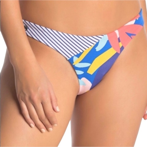 Maaji Vacation Nation Reversible Bikini Bottom NWOT - Picture 1 of 10